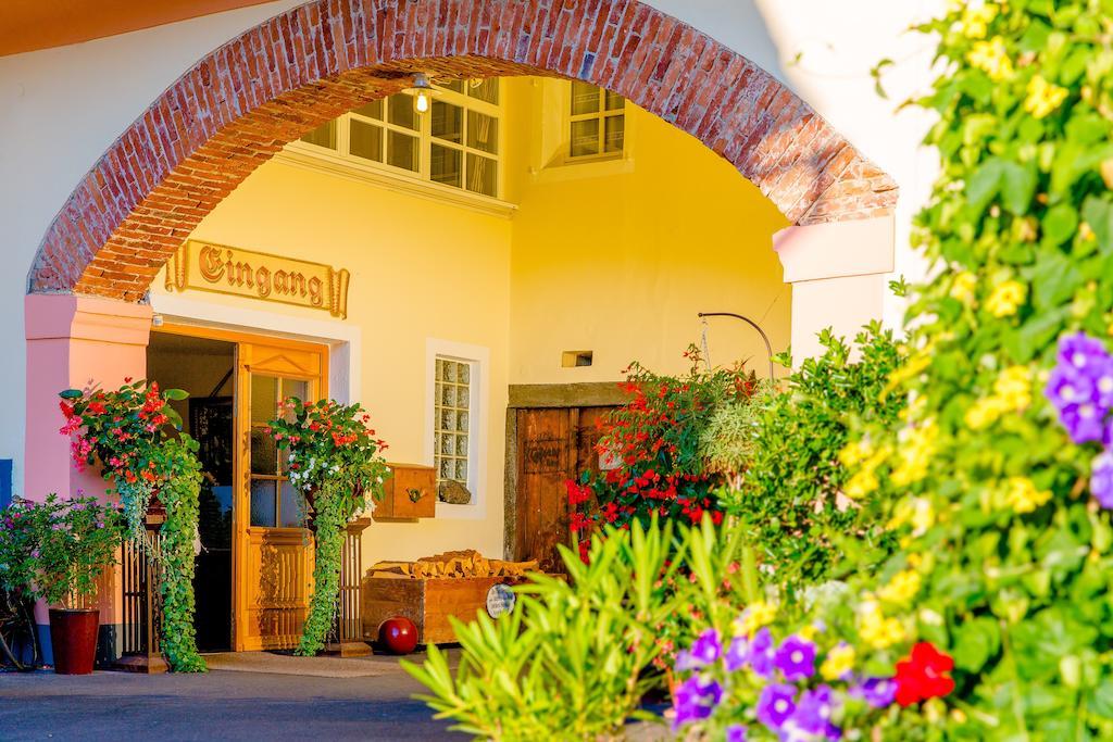 Gasthof Braeuer - Familie Eibensteiner Weißkirchen in Steiermark Exteriér fotografie